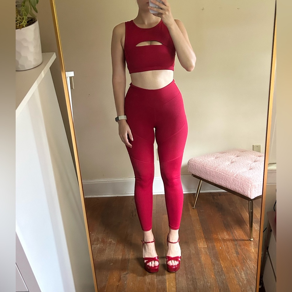 Year of Ours Red Workout Set sz S